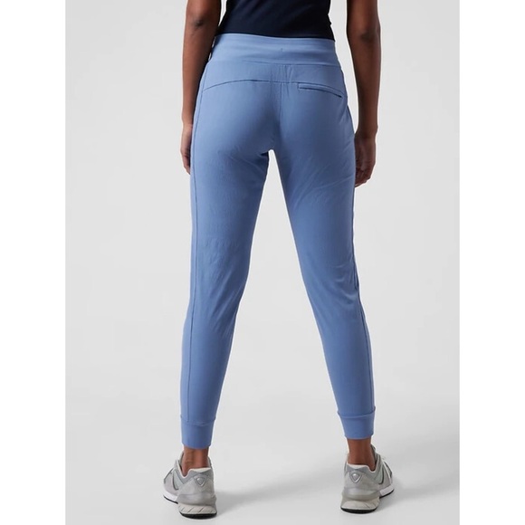 Athleta Trekkie North Jogger in Cottage Blue Size 12 - Picture 2 of 12